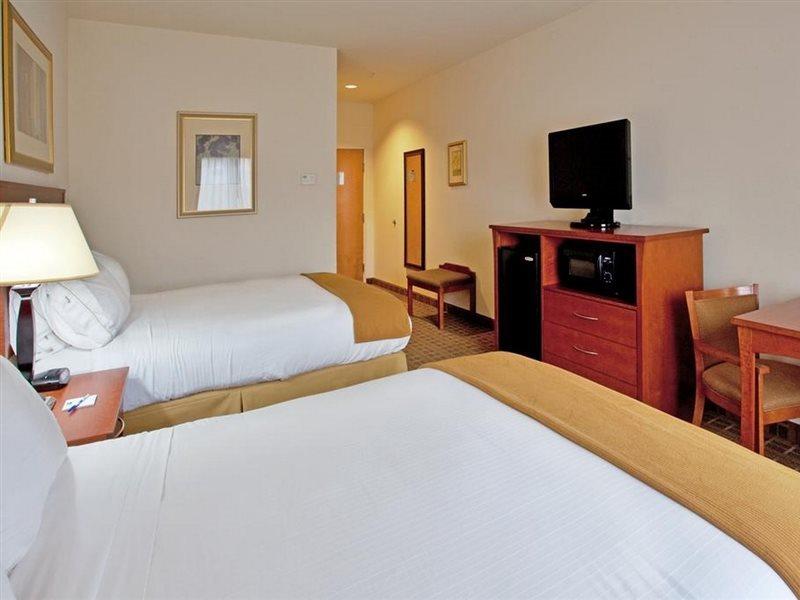 Holiday Inn Express & Suites - Hardeeville-Hilton Head By Ihg Exterior photo