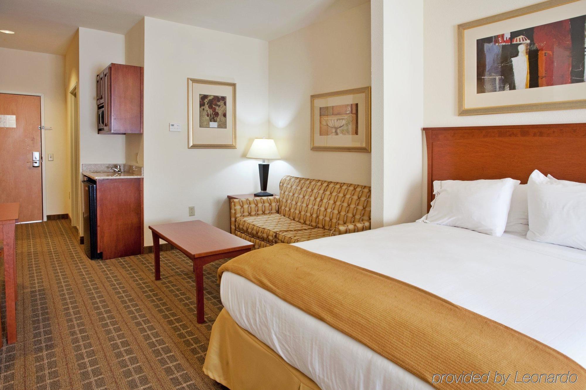 Holiday Inn Express & Suites - Hardeeville-Hilton Head By Ihg Exterior photo