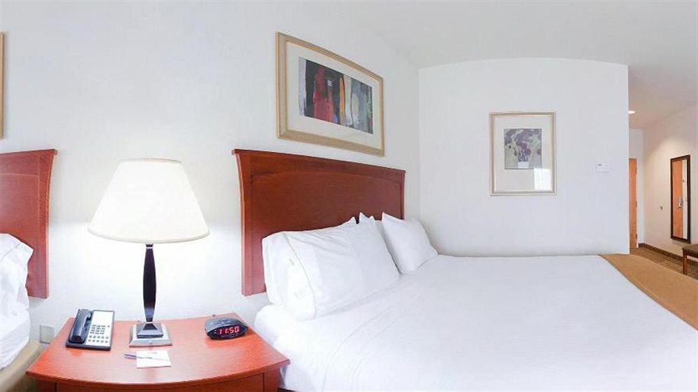 Holiday Inn Express & Suites - Hardeeville-Hilton Head, An Ihg Hotel Exterior photo